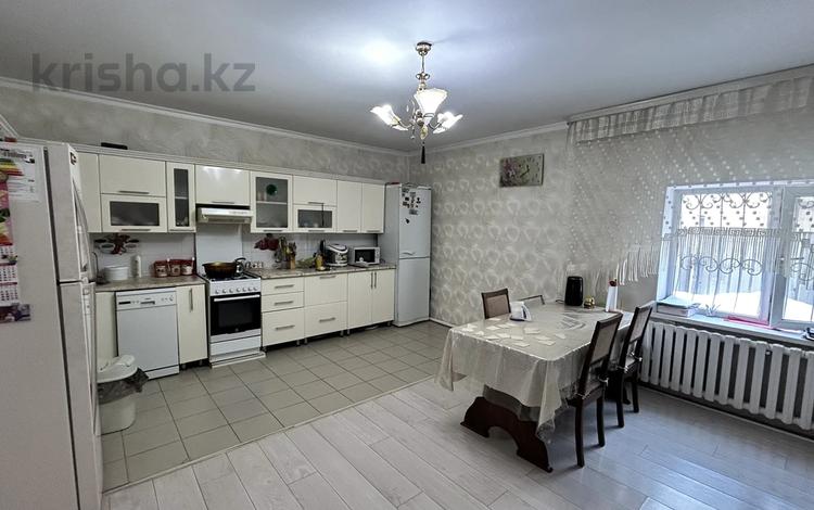 Жеке үй • 4 бөлмелер • 318.5 м² • 7 сот., Ашимова 215, бағасы: 65 млн 〒 в Кокшетау — фото 2