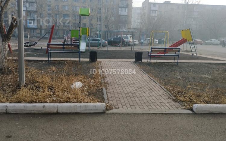 1-бөлмелі пәтер · 40 м² · 6/9 қабат, Майкудук, Майкудук, 18й микрорайон, бағасы: 10 млн ₸ в Караганде, Алихана Бокейханова р-н — фото 2