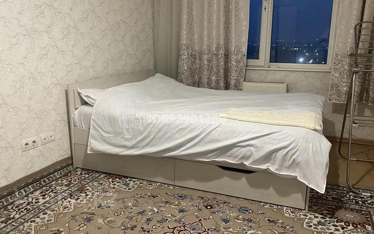1-комнатная квартира, 50 м² посуточно, 55 за 12 000 〒 в Алматы, Алатауский р-н — фото 9