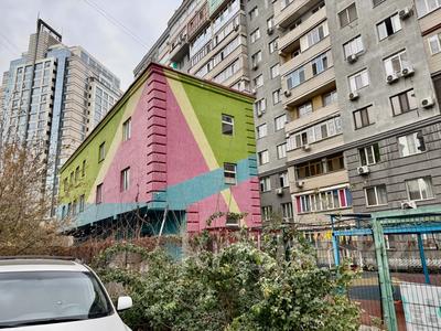 Свободное назначение, офисы, магазины и бутики, салоны красоты, сельское хозяйство, фитнес и спорт, медцентры и аптеки, образование, развлечения, конференц-залы, кабинеты и рабочие места · 801 м² за 8 млн 〒 в Алматы, Бостандыкский р-н
