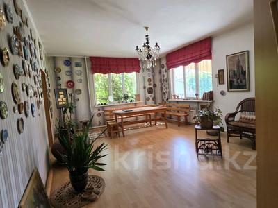 Отдельный дом · 6 комнат · 200 м² · 6 сот., Чимбулак, Солнечная за 80 млн ₸ в Алматинской обл.