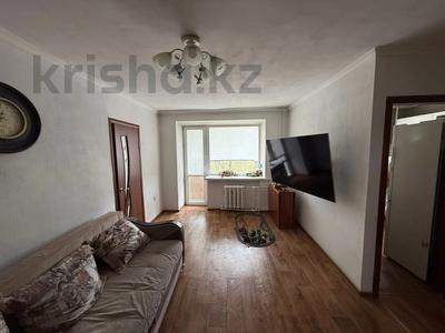 3-бөлмелі пәтер · 44 м² · 4/5 қабат, Жаңа қала ш/а., Абдирова 54, бағасы: 15.5 млн ₸ в Караганде, Казыбек би р-н