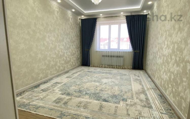 2-бөлмелі пәтер · 75 м² · 4/5 қабат, Алтын орда ш/а., бағасы: 36 млн ₸ в Актобе, мкр. Алтын орда — фото 5