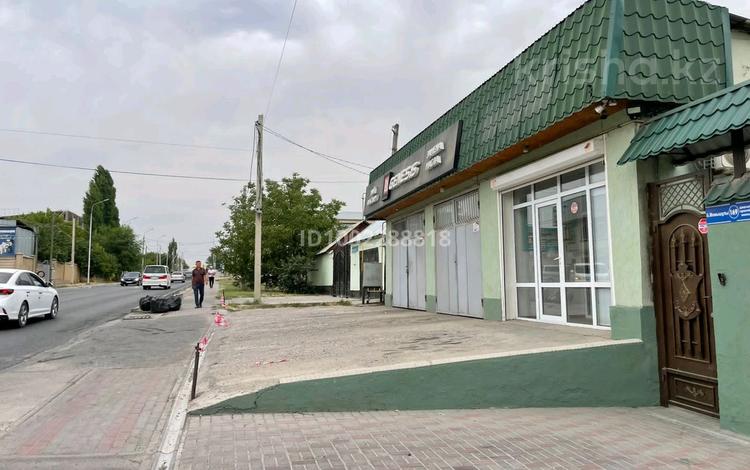 Свободное назначение, офисы, магазины и бутики, общепит, салоны красоты, медцентры и аптеки, кабинеты и рабочие места · 20 м² за 100 000 ₸ в Шымкенте, Абайский р-н — фото 2
