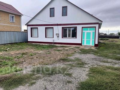 Отдельный дом · 3 комнаты · 100 м² · 12 сот., Макажанова — Недалеко от Центра за 26 млн ₸ в Ленинском