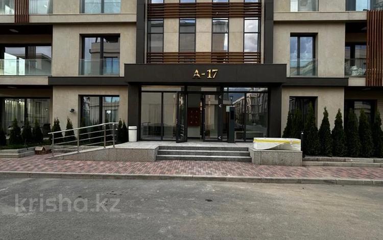 4-комнатная квартира · 330 м² · 3/3 этаж, Кажымукана 109 за 360 млн ₸ в Алматы, Медеуский р-н — фото 2