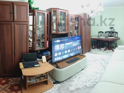 2-комнатная квартира · 51 м² · 3 этаж, мкр Аксай-4, Улугбека — Саина за 34 млн ₸ в Алматы, Ауэзовский р-н