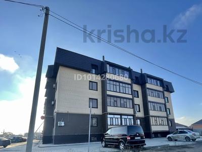 2-бөлмелі пәтер · 70 м² · 4/4 қабат, Байтерек ш/а, Кызылжарская — Пр-т Абулхаир хана, бағасы: 22 млн ₸ в Уральске, мкр Байтерек