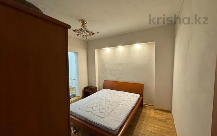 4-комнатная квартира · 94 м² · 9/9 этаж, мкр Аксай-1 за 45 млн ₸ в Алматы, Ауэзовский р-н — фото 8