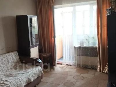 3-комнатная квартира · 60 м² · 5/5 этаж, мкр Аксай-2 11 за 30.5 млн ₸ в Алматы, Ауэзовский р-н