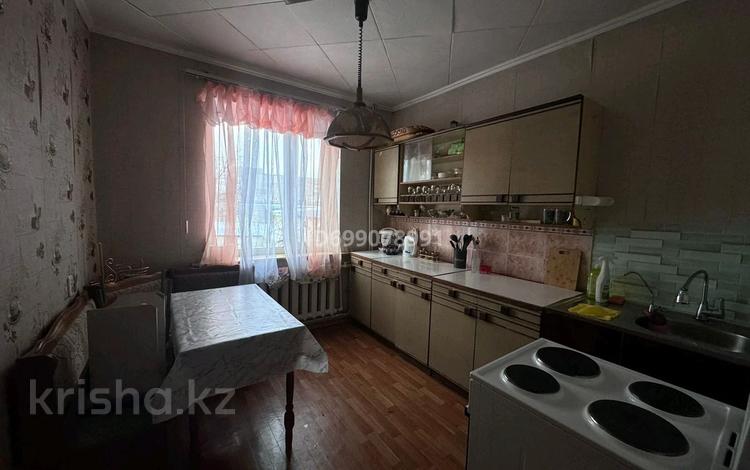 2-бөлмелі пәтер · 56.9 м² · 3/5 қабат, Майкудук, Майкудук, мкр Голубые пруды 18, бағасы: 130 000 ₸ в Караганде, Алихана Бокейханова р-н — фото 2