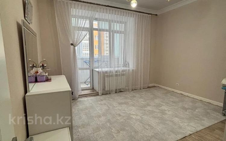 3-комнатная квартира · 117.7 м² · 2/5 этаж, мкр. Алтын орда 11е/1 за 59 млн ₸ в Актобе — фото 2