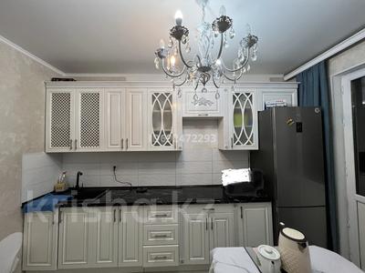 2-комнатная квартира · 58 м² · 4/12 этаж, мкр Акбулак, Дарабоз 47 за 300 000 〒 в Алматы, Алатауский р-н