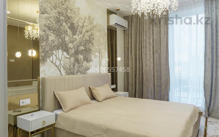 2-комнатная квартира · 78 м² · 7/12 этаж, Розыбакиева 320 за 45 000 ₸ в Алматы, Бостандыкский р-н — фото 2