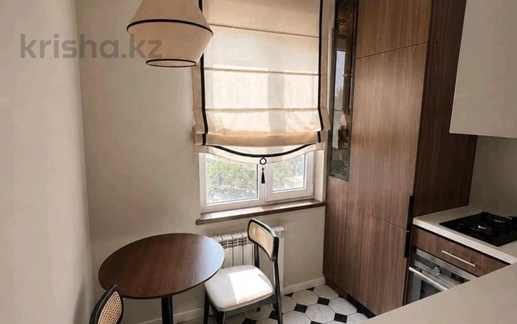 2-бөлмелі пәтер · 45 м² · 5/5 қабат, Көктем-1 ш/а. — Напротив КазНУ (КазГУ), бағасы: 45 млн ₸ в Алматы, Бостандыкский р-н — фото 18