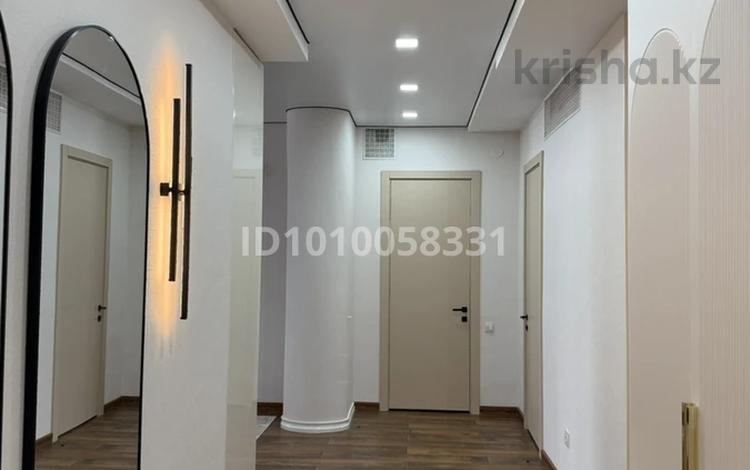 3-бөлмелі пәтер · 120 м² · 8/16 қабат, 15-ш/а. 69, бағасы: 57 млн ₸ в Актау, 15-й мкр — фото 2