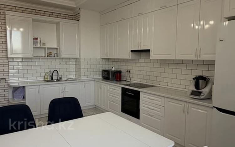 2-комнатная квартира · 78.3 м² · 10/10 этаж, Бокейхана за 42 млн ₸ в Астане, Есильский р-н — фото 2
