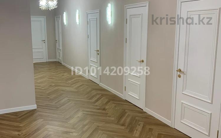 Жеке үй · 5 бөлме · 280 м² · 6 жүзд., 1 линия, бағасы: 58 млн ₸ в  — фото 2