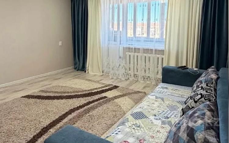 2-комнатная квартира · 52.2 м² · 9/9 этаж, мкр Юго-Восток, мкр Степной 2 за 19.5 млн ₸ в Караганде, Казыбек би р-н — фото 2