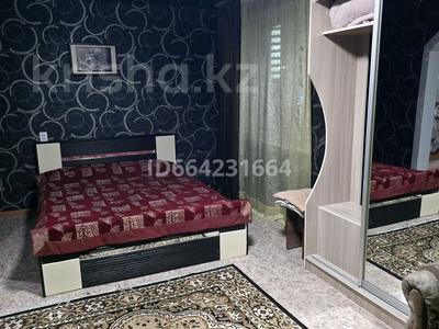 1-комнатная квартира · 32 м² · 3/5 этаж, Цементный поселок 27 — Глинки Карменова за 8 000 ₸ в Семее