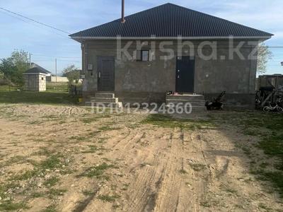 Жеке үй · 5 бөлме · 120 м² · 10 жүзд., 47 39 — Школа, бағасы: 28 млн ₸ в Талдыкоргане, село Ынтымак