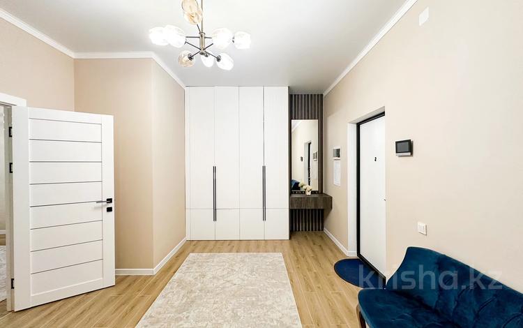 2-бөлмелі пәтер · 70 м² · 6/10 қабат, Кулманова 35, бағасы: 18 000 ₸ в Атырау — фото 2