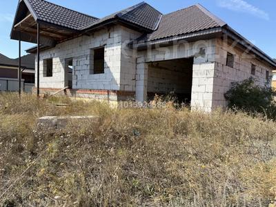 Отдельный дом · 4 комнаты · 200 м² · 10 сот., мкр Юго-Восток — 2-я улица за 57 млн ₸ в Караганде, Казыбек би р-н