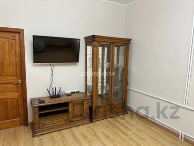 Аренда квартир в Атырауской обл.: 2-комнатная квартира · 50 м² · 1/4 этаж, мкр Ардагер, Жарбосынова 84/2 — Жарбосынова-ерниязова за 230 000 〒 2-комнатная квартира · 50 м² · 1/4 этаж, мкр Ардагер, Жарбосынова 84/2 — Жарбосынова-ерниязова за 230 000 〒 в Атырау