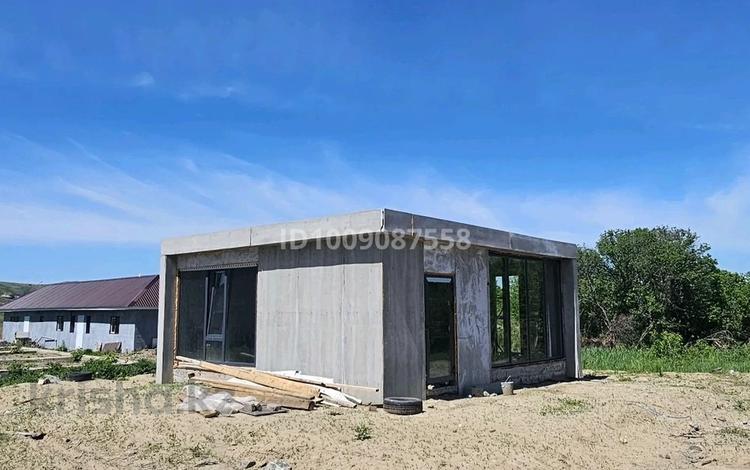 Жеке үй · 1 бөлме · 45 м² · 10 сот., Медеу 9/1 — 18мкр между Самарским шоссе, и пр. Сатпаева, бағасы: 13 млн ₸ в Усть-Каменогорске, Ульбинский — фото 2