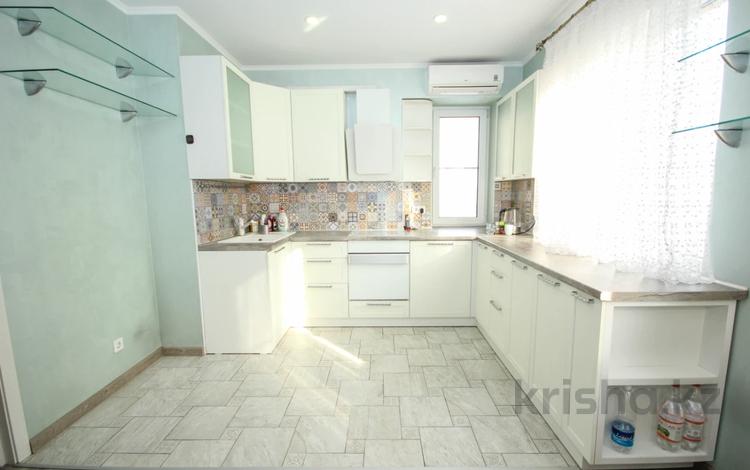 3-комнатная квартира · 130 м² · 8/16 этаж, Навои 208 — Торайгырова за 92.5 млн ₸ в Алматы, Бостандыкский р-н — фото 6
