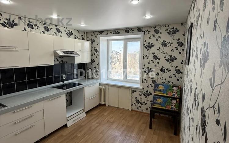 1-комнатная квартира · 39 м² · 9/10 этаж, Толстого 68 — Угол улиц Кабдеш Нуркин-Толстого за 120 000 〒 в Павлодаре — фото 2