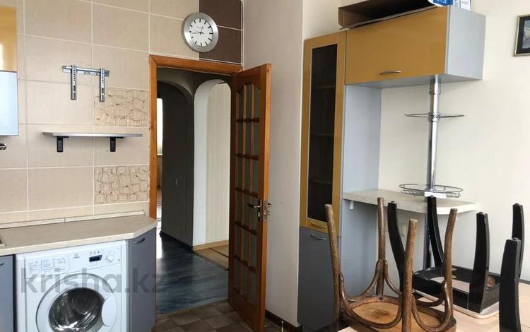 2-комнатная квартира · 60 м² · 7/9 этаж, мкр Аксай-3 за 35 млн ₸ в Алматы, Ауэзовский р-н — фото 2