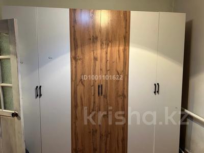 Отдельный дом · 3 комнаты · 100 м² · помесячно, Есенова 37 за 250 000 〒 в Жезказгане
