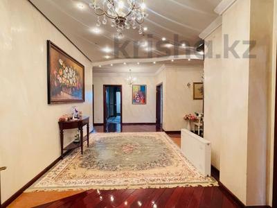 5-бөлмелі пәтер · 195 м² · 4/6 қабат, Ботанический сад 22, бағасы: 800 000 〒 в Алматы, Бостандыкский р-н