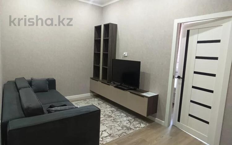 2-комнатная квартира · 55 м² · 7/10 этаж, мкр Юго-Восток, Микрорайон Байкена Ашимова 21 за 250 000 ₸ в Караганде, Казыбек би р-н — фото 2