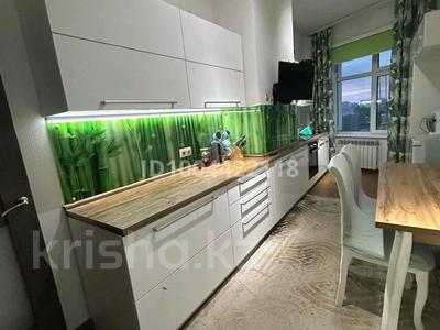 4-комнатная квартира · 130 м² · 5/14 этаж, мкр 11, Аз-Наурыз 144 за 450 000 〒 в Актобе