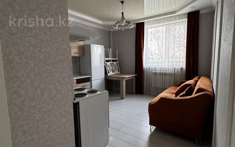 2-комнатная квартира · 39 м² · 3/3 этаж, мкр Достык, Трудовая 42 за 210 000 ₸ в Алматы, Ауэзовский р-н — фото 2