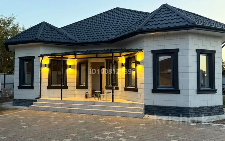 Жеке үй · 4 бөлме · 200 м², Лимонная 68 — На кольце аэропорта, бағасы: 200 000 〒 в Павлодаре — фото 2