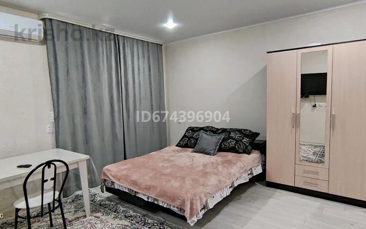 1-комнатная квартира · 27 м² · 5/6 этаж, Курмангалиева за 8 000 ₸ в Уральске — фото 2