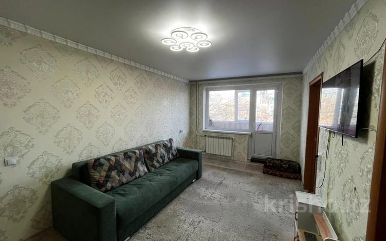 4-комнатная квартира · 61.3 м² · 2/5 этаж, Каирбекова 411 за 25 млн ₸ в Костанае — фото 2