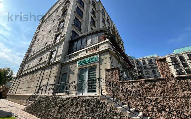 Свободное назначение, офисы, магазины и бутики, салоны красоты, медцентры и аптеки, образование · 422.5 м² за 3 млн 〒 в Алматы, Медеуский р-н — фото 40