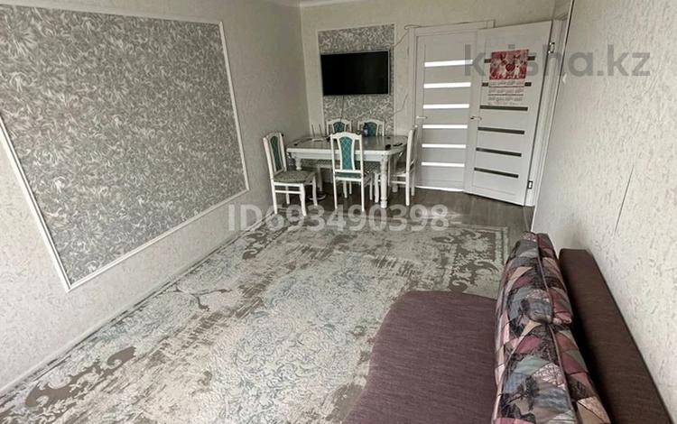 2-комнатная квартира · 45 м² · 5/5 этаж, мкр Строитель, Миханова — Циалковского за 16 млн ₸ в Уральске — фото 2