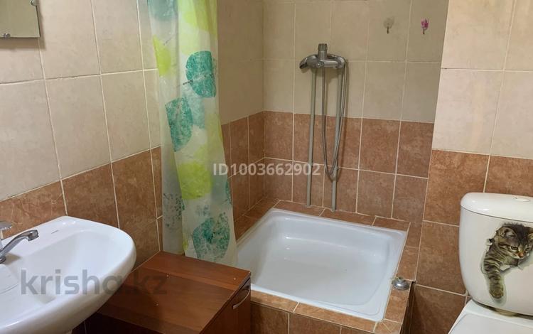 1-бөлмелі пәтер · 30 м² · 2/6 қабат, мкр №2 38в, бағасы: 150 000 ₸ в Алматы, Ауэзовский р-н — фото 2