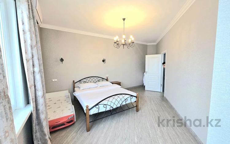 3-комнатная квартира · 95 м² · 13/15 этаж, Достык 128 за 45 000 ₸ в Алматы, Медеуский р-н — фото 2
