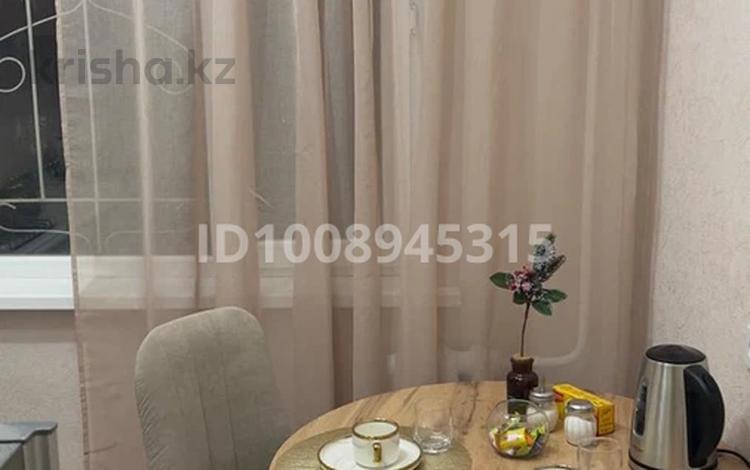 2-комнатная квартира · 50 м² · 2/5 этаж, Кердери 140 за 15 000 ₸ в Уральске, мкр Школьник — фото 2