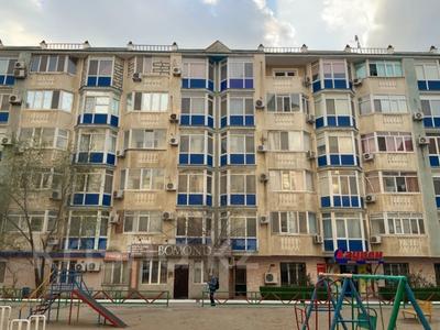 2-комнатная квартира, 75 м², 5/5 этаж помесячно, Сатпаева 5Д за 160 000 〒 в Атырау