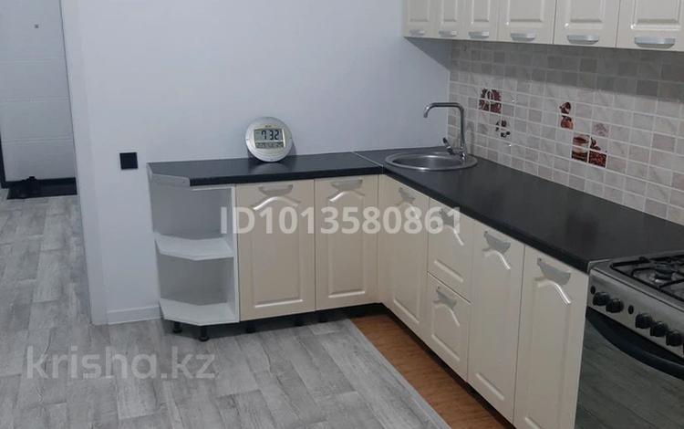 1-бөлмелі пәтер · 45 м² · 3/9 қабат, мкр. Алтын орда, бағасы: 19 млн ₸ в Актобе — фото 2