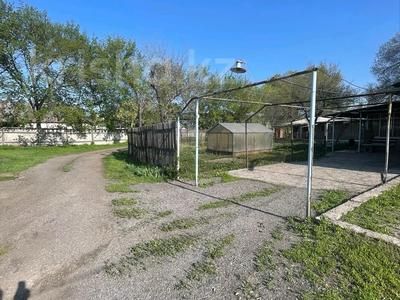 Отдельный дом · 8 комнат · 170 м² · 27 сот., мкр 13-й военный городок, Красногорская 31/12 — Авоку за 170 млн ₸ в Алматы, Турксибский р-н