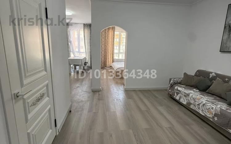 2-бөлмелі пәтер · 40.3 м² · 8/9 қабат, мкр Шугыла, Алатау 8а/62, бағасы: 15 000 ₸ в Алматы, Наурызбайский р-н — фото 2