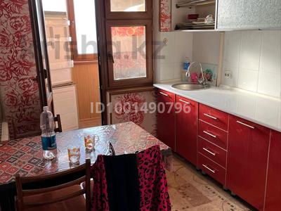 2-бөлмелі пәтер · 52 м² · 4/5 қабат, 15-й микрорайон, 15-й микрорайон 3 — Шаяхметова, бағасы: 150 000 ₸ в Шымкенте, Аль-Фарабийский р-н